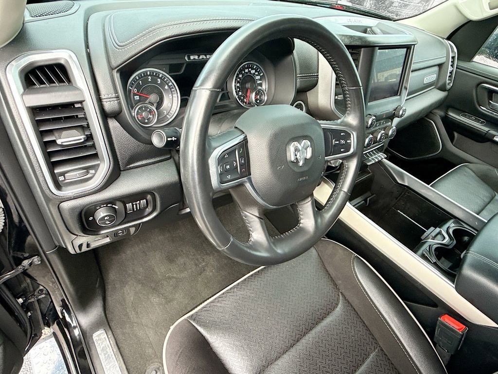 Used 2022 RAM 1500 Laramie AWD/4WD image 9