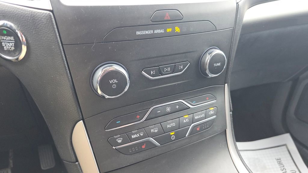 Used 2020 Ford Edge SEL w/ Convenience Package image 19