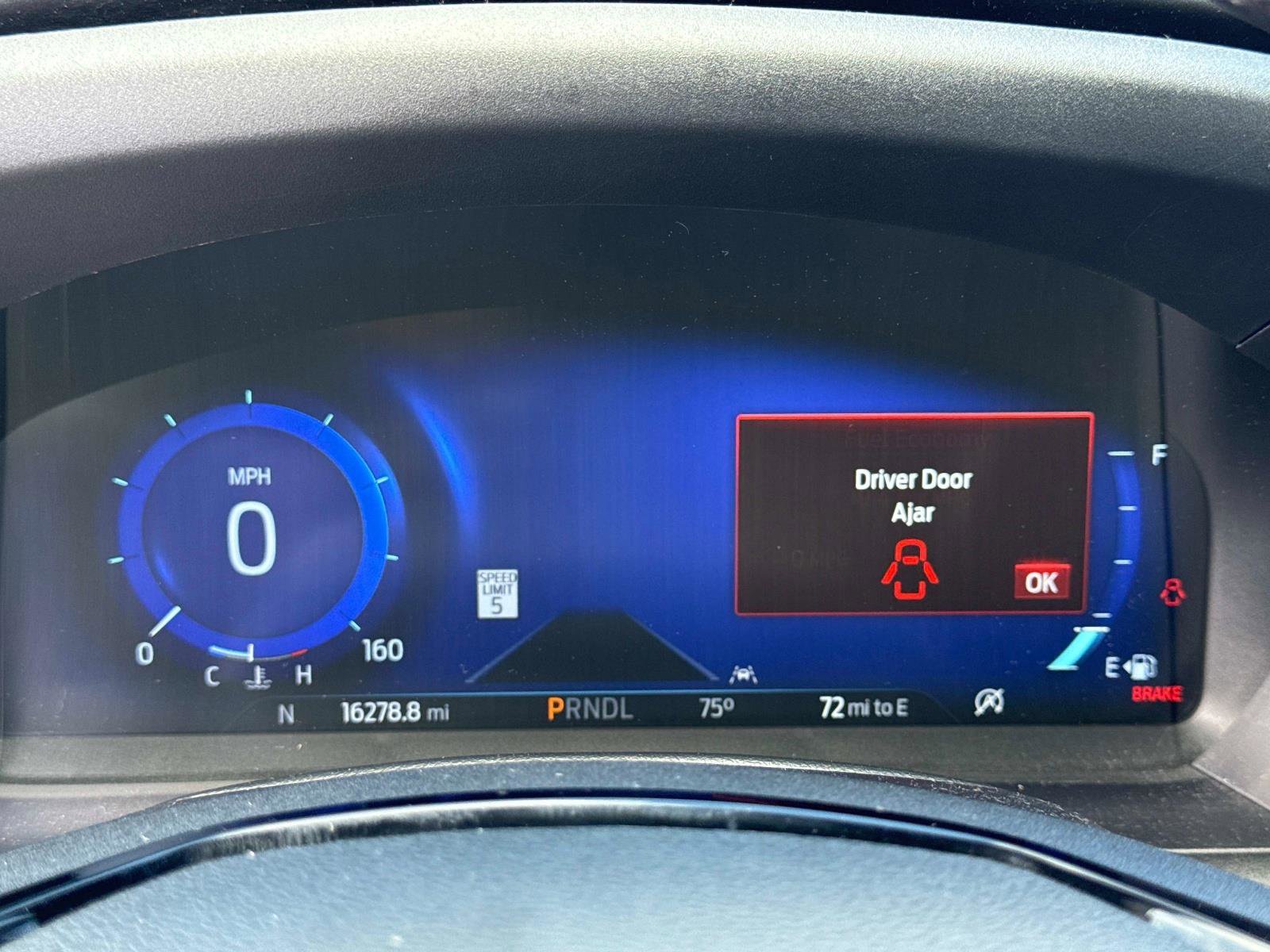 Used 2023 Ford Explorer Platinum w/ Technology Package image 34