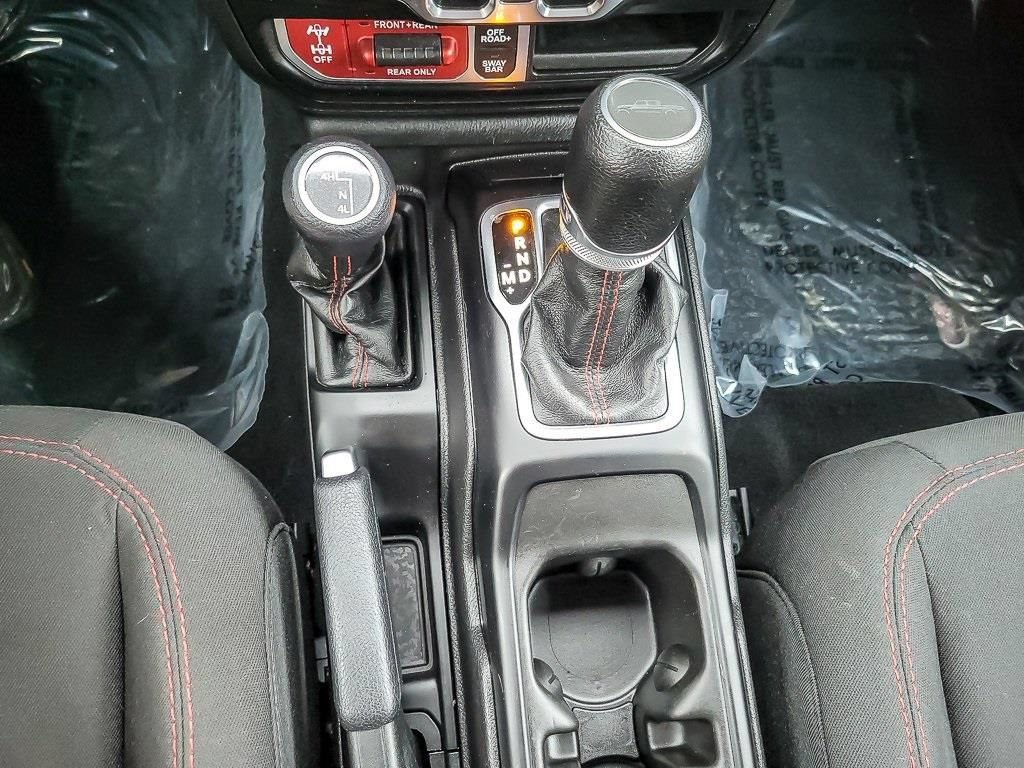Used 2023 Jeep Gladiator Rubicon AWD/4WD image 19