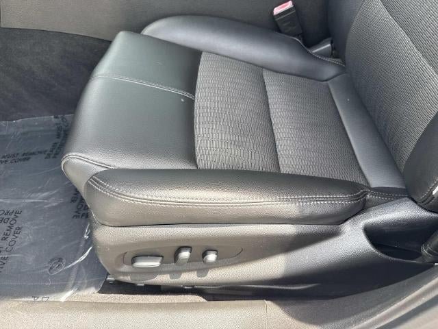 Used 2019 Chevrolet Impala LT FWD image 13