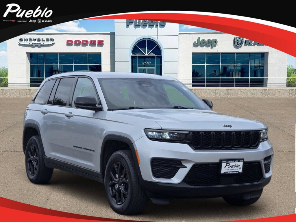 Used 2025 Jeep Grand Cherokee Altitude