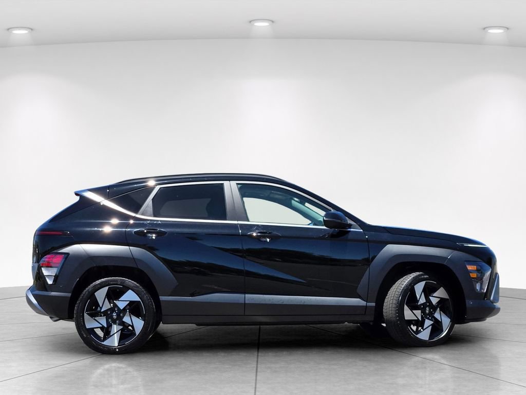 New 2026 Hyundai Kona Limited FWD image 3