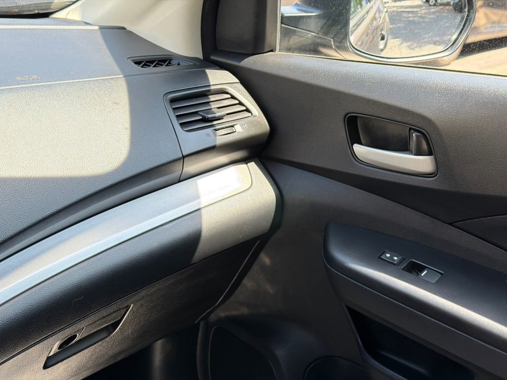 Used 2014 Honda CR-V LX image 29