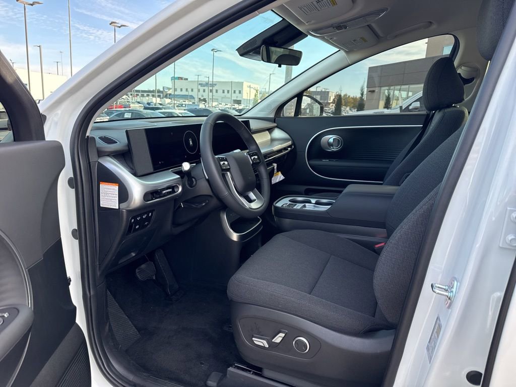 New 2026 Hyundai Ioniq 9 SE image 8