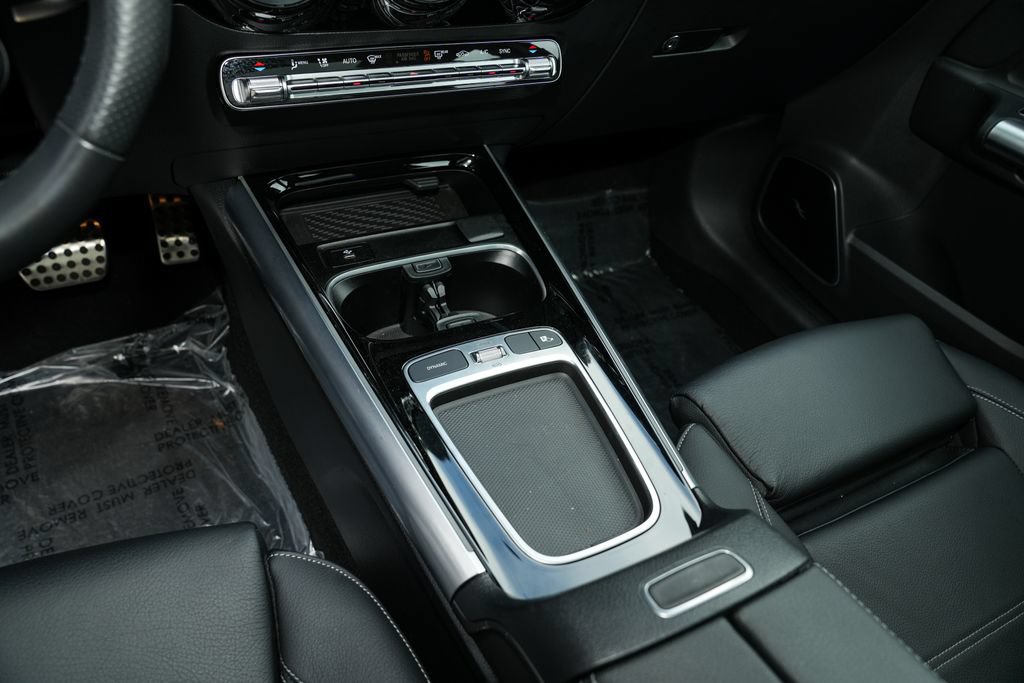 Used 2024 Mercedes-Benz GLA 35 AMG 4MATIC image 26