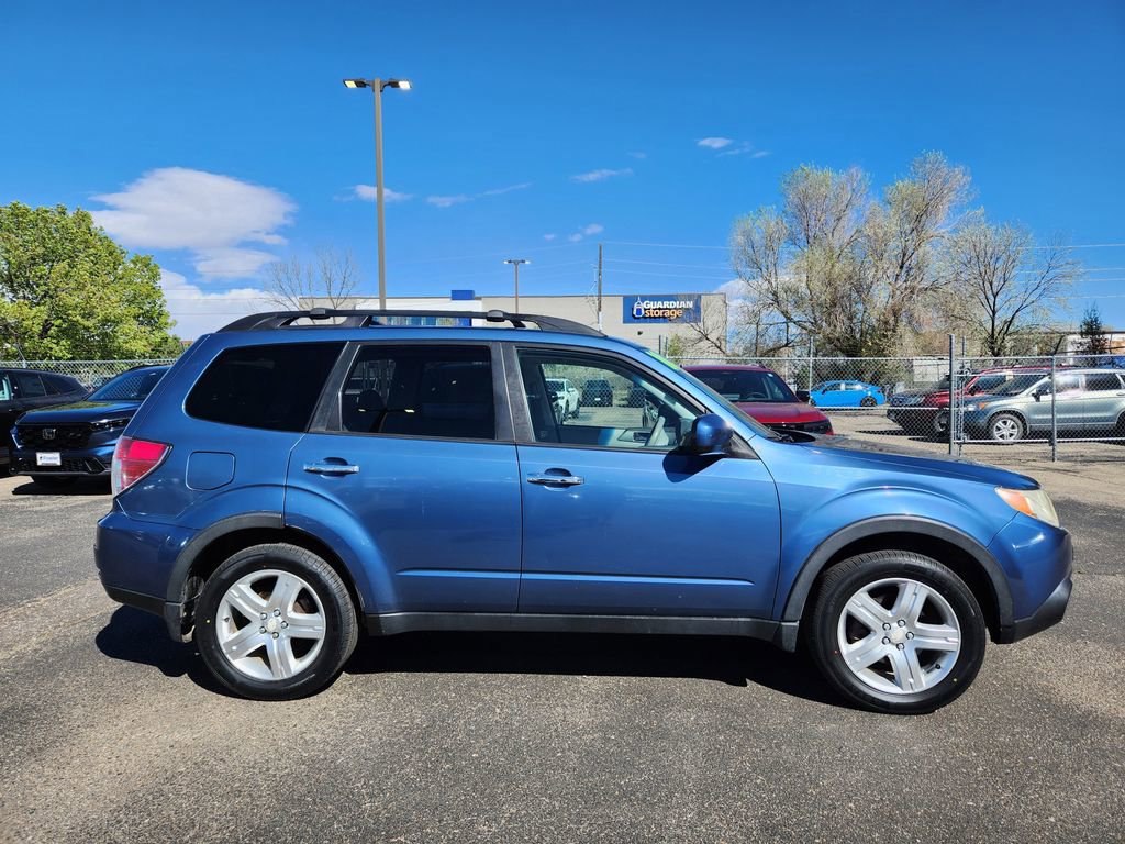 Used 2010 Subaru Forester 2.5X Premium w/ Utility Pkg image 7