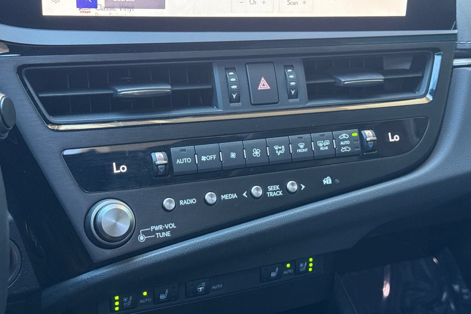 Used 2025 Lexus ES 350 w/ Premium Package FWD image 20