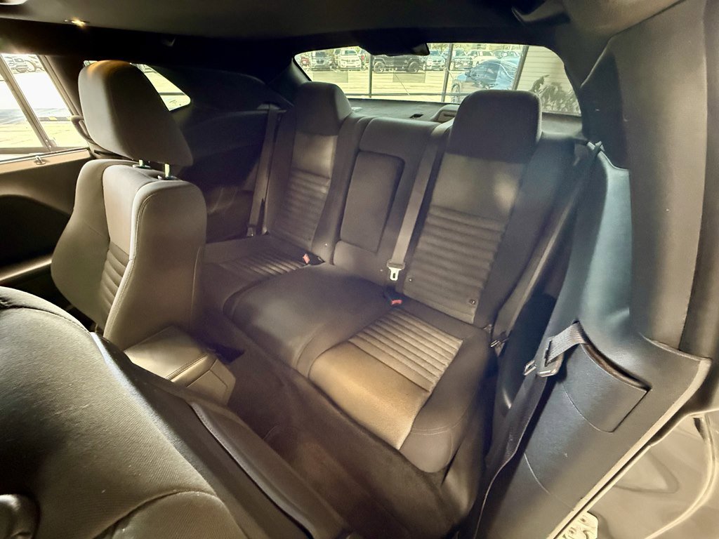 Used 2013 Dodge Challenger R/T image 16