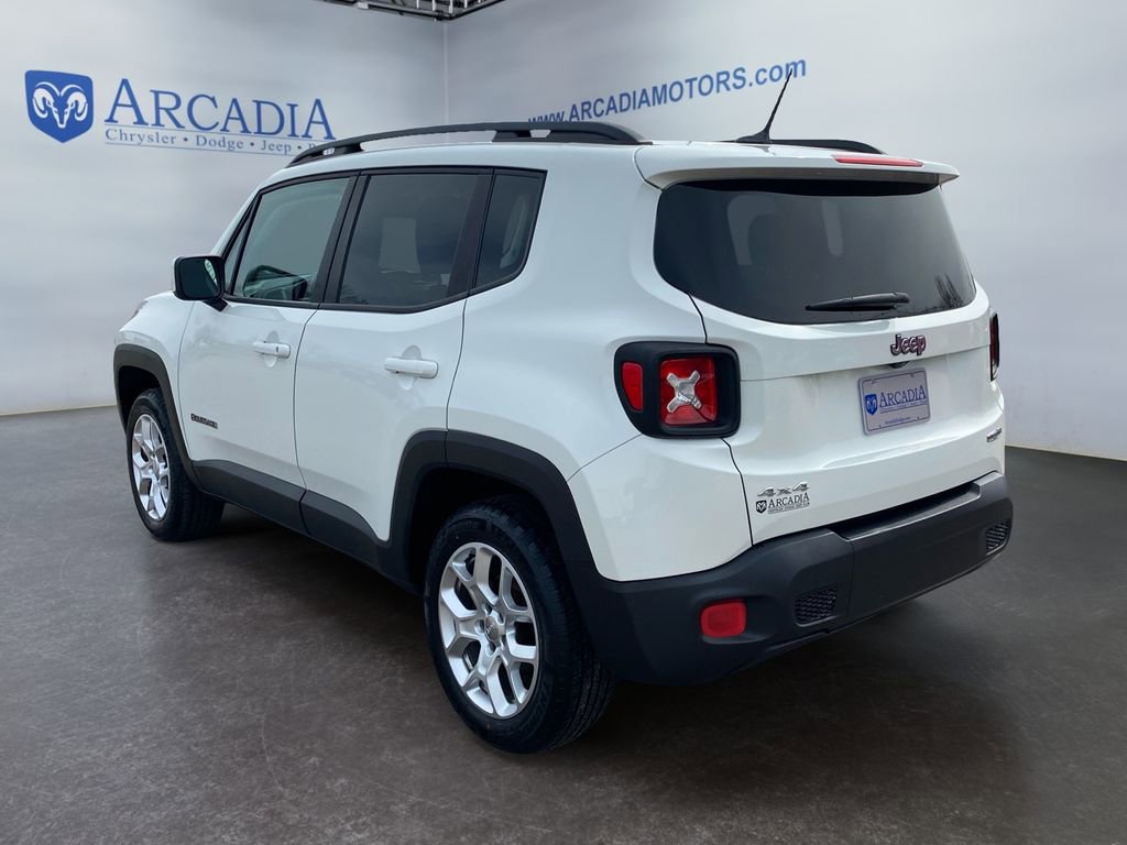 Used 2015 Jeep Renegade Latitude image 3