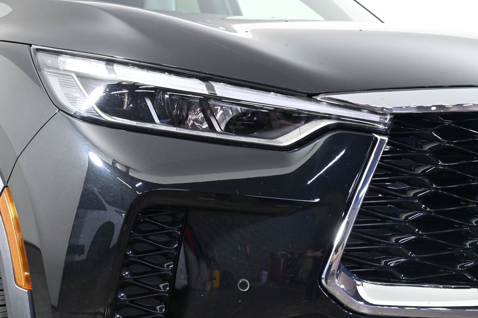 Used 2023 INFINITI QX60 Autograph w/ Cargo Package AWD/4WD image 8