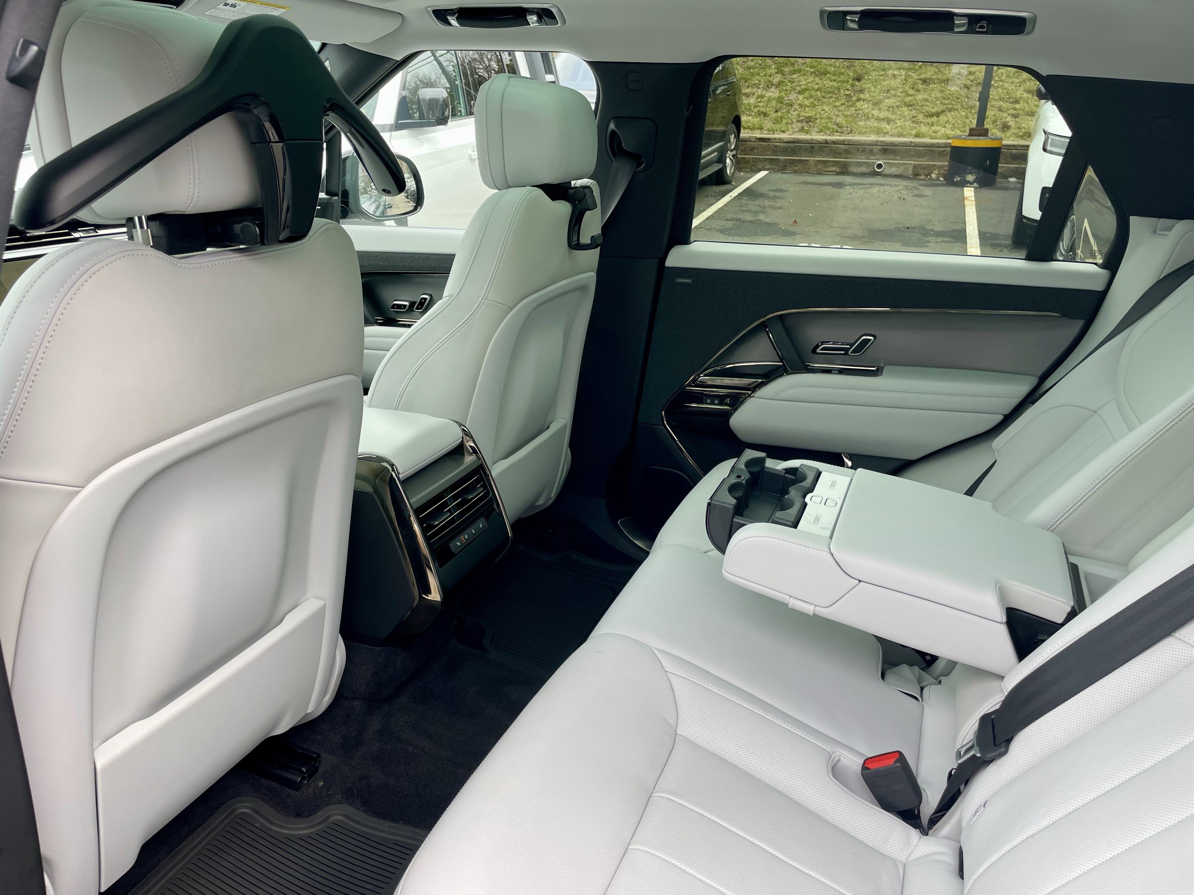 Certified 2024 Land Rover Range Rover Sport SE image 30