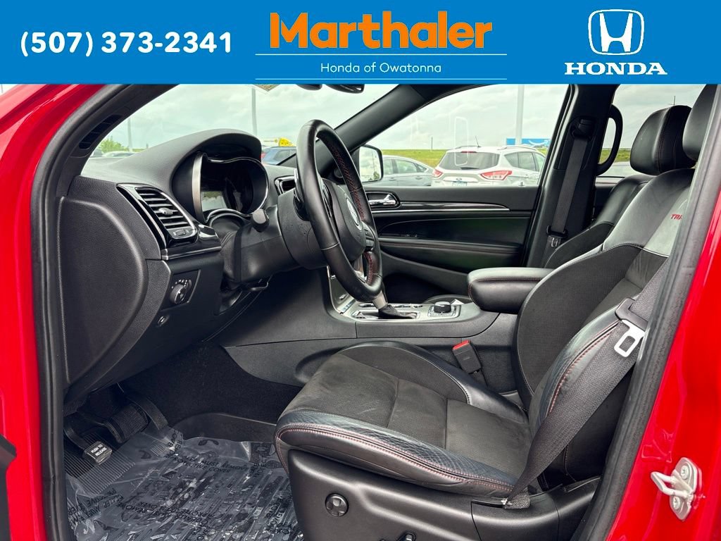 Used 2020 Jeep Grand Cherokee Trailhawk w/ Premium Lighting Group AWD/4WD image 9