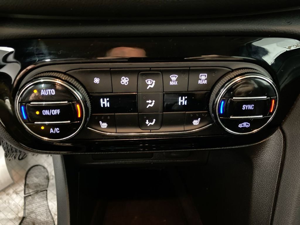 Used 2023 Buick Encore GX Select image 18