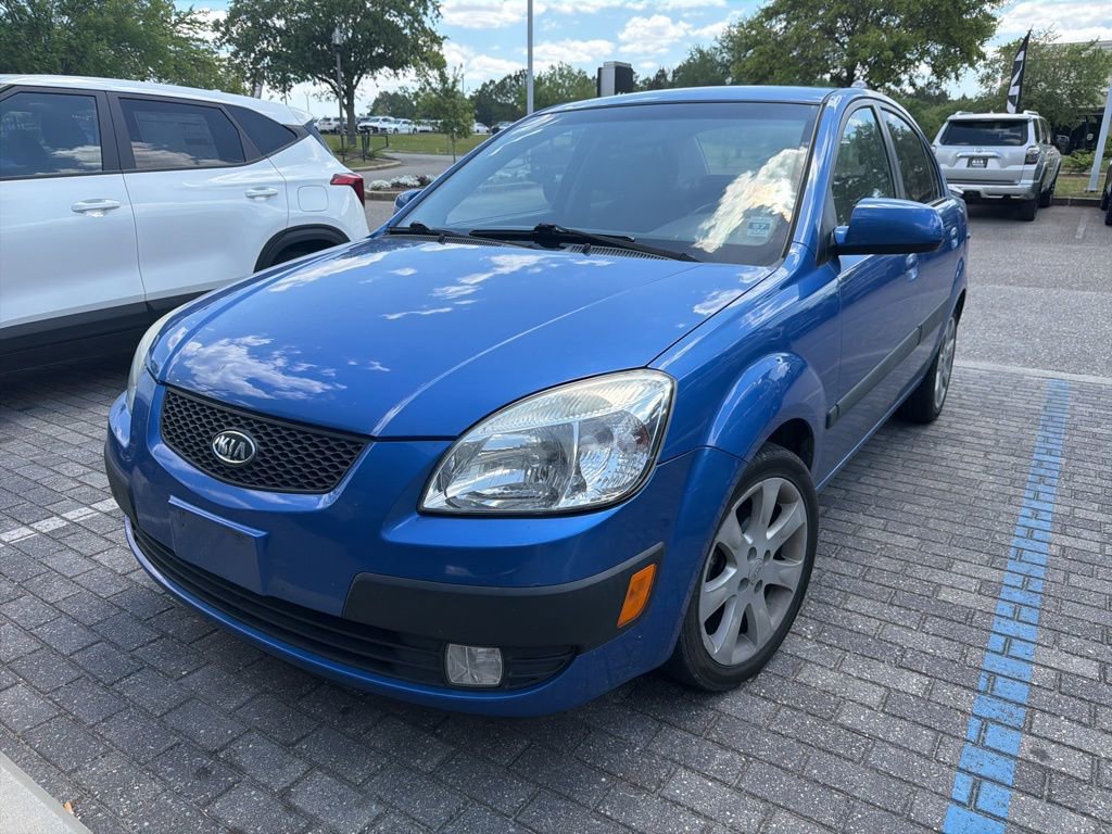 Used 2009 Kia Rio SX w/ PWR Pkg FWD image 4