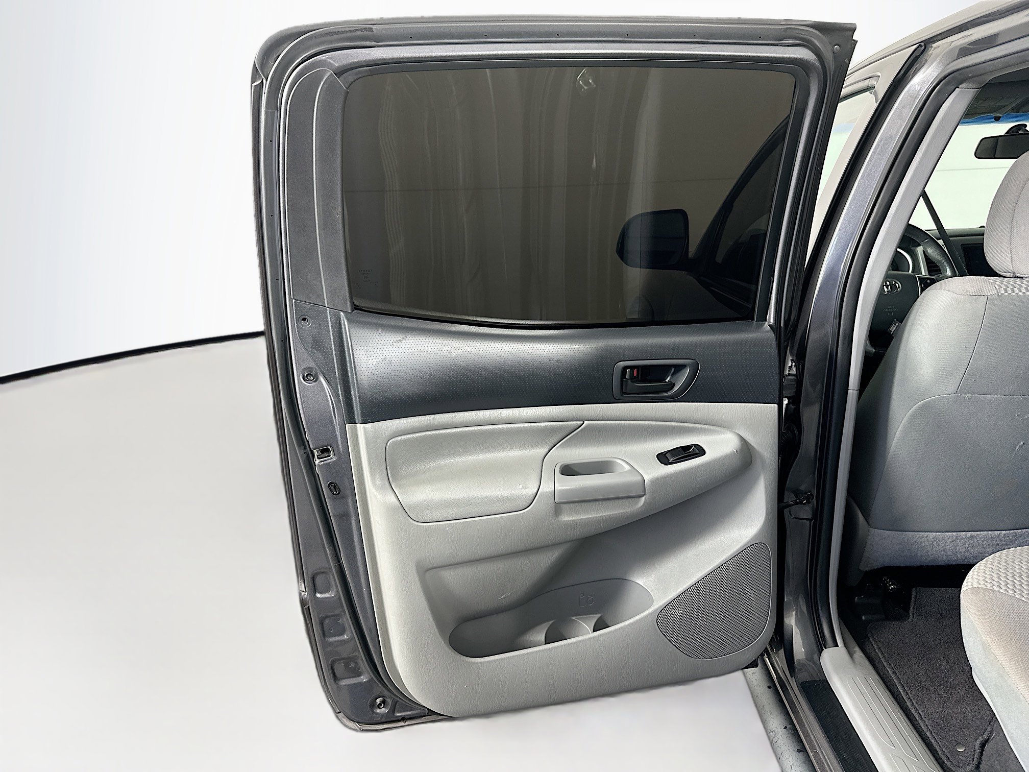 Used 2014 Toyota Tacoma PreRunner image 24