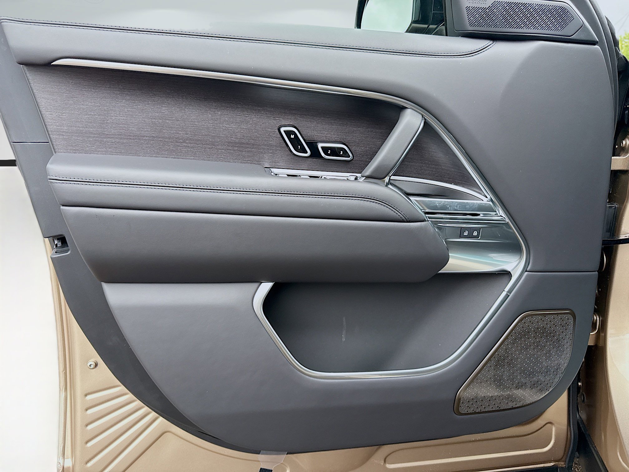 New 2026 Land Rover Range Rover Autobiography image 22