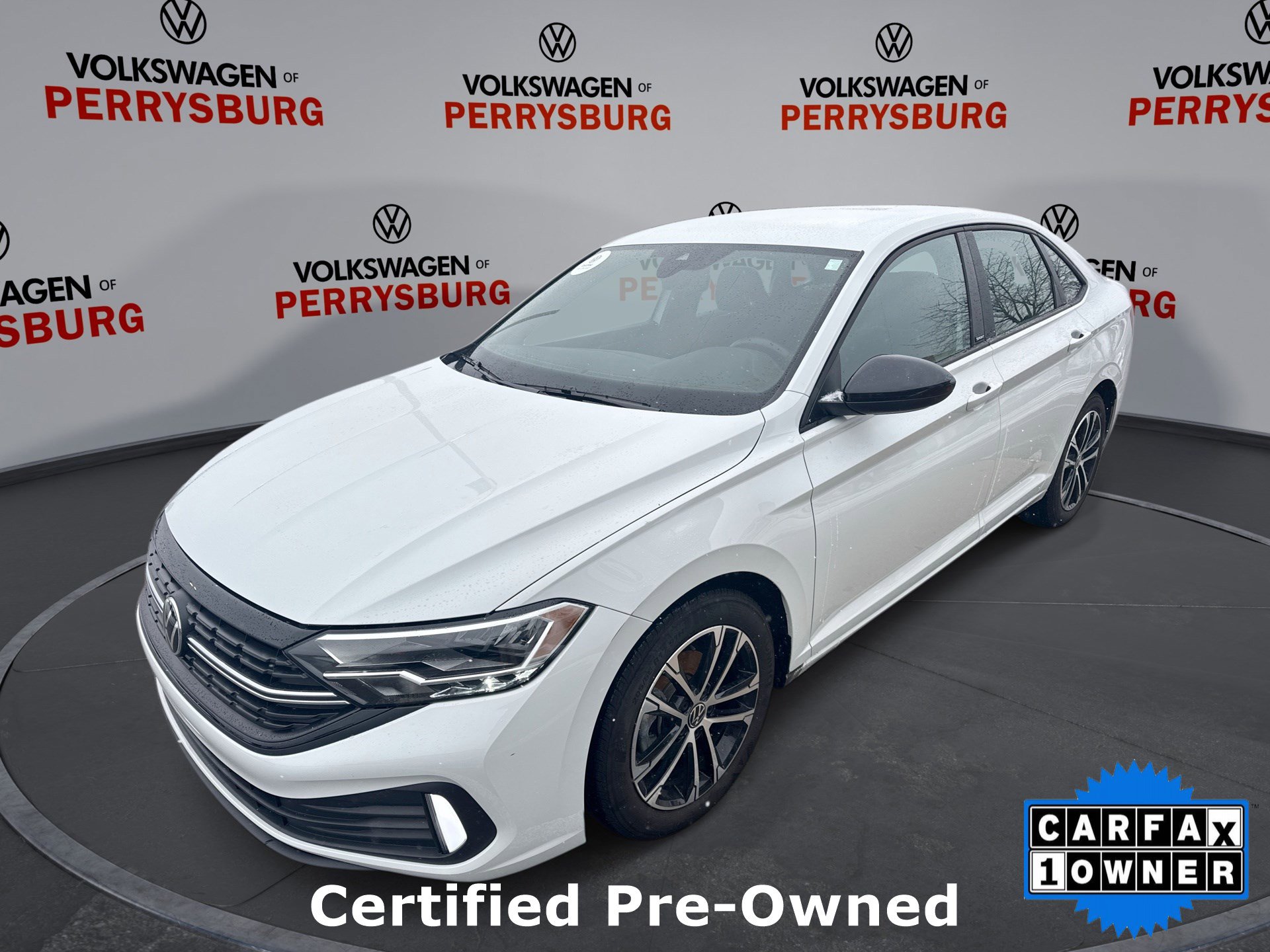 Certified 2023 Volkswagen Jetta Sport image 1