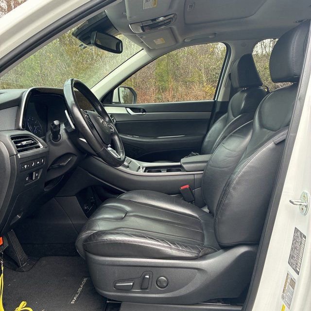 Used 2022 Hyundai Palisade SEL w/ 8P Bench Seat Package image 16