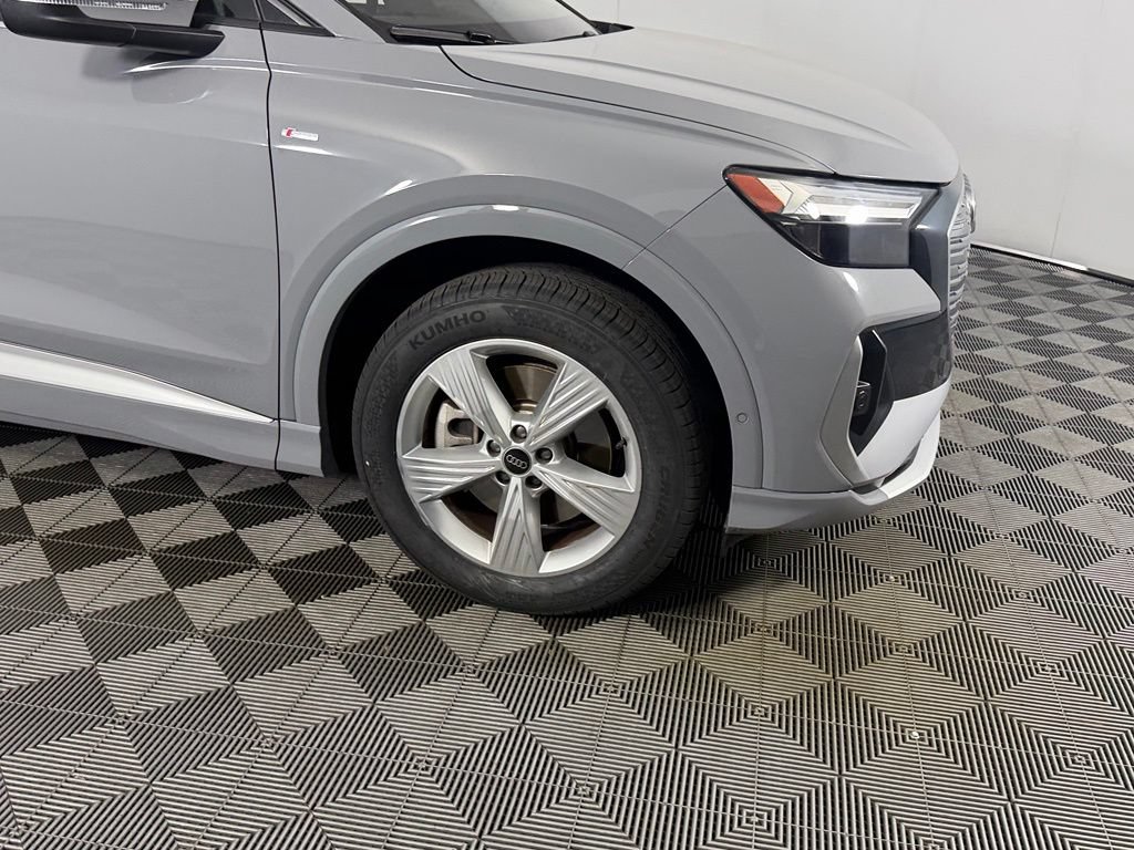 Used 2023 Audi Q4 e-tron Premium Plus w/ Premium Plus AWD/4WD image 7