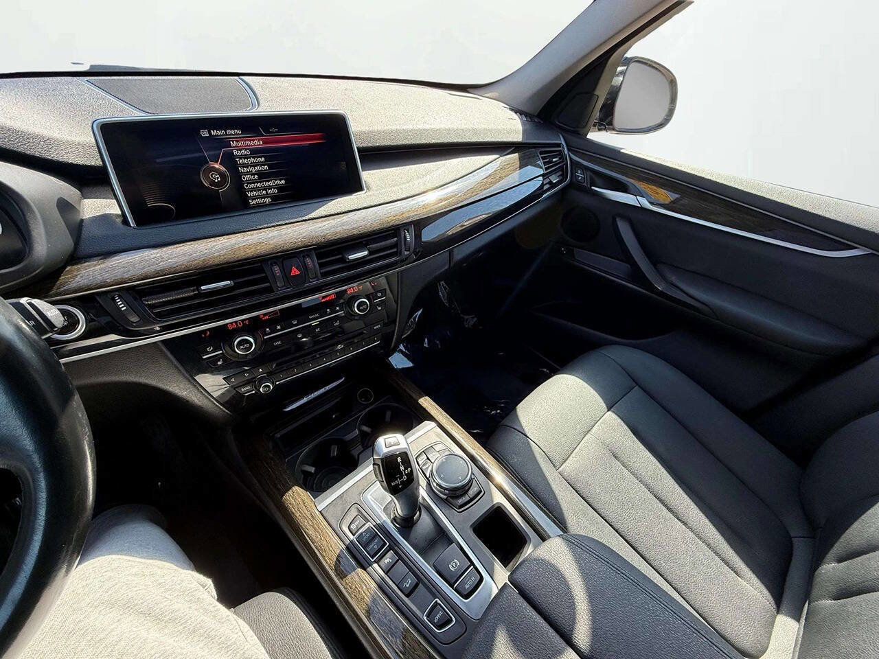 Used 2016 BMW X5 xDrive40e image 19