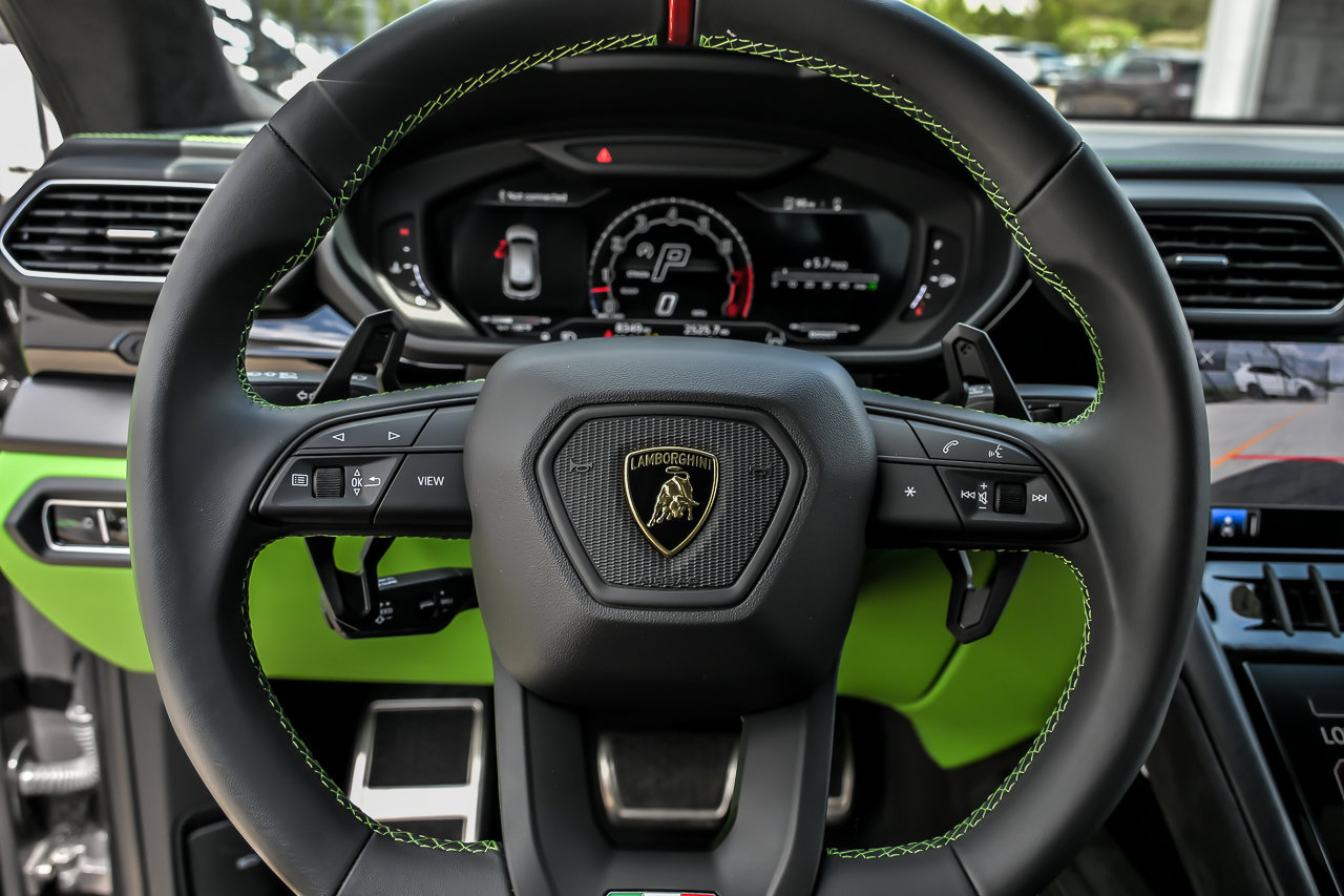 Used 2024 Lamborghini Urus S AWD/4WD image 38