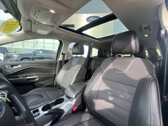 Used 2015 Ford Escape SE w/ SE Chrome Package FWD image 24
