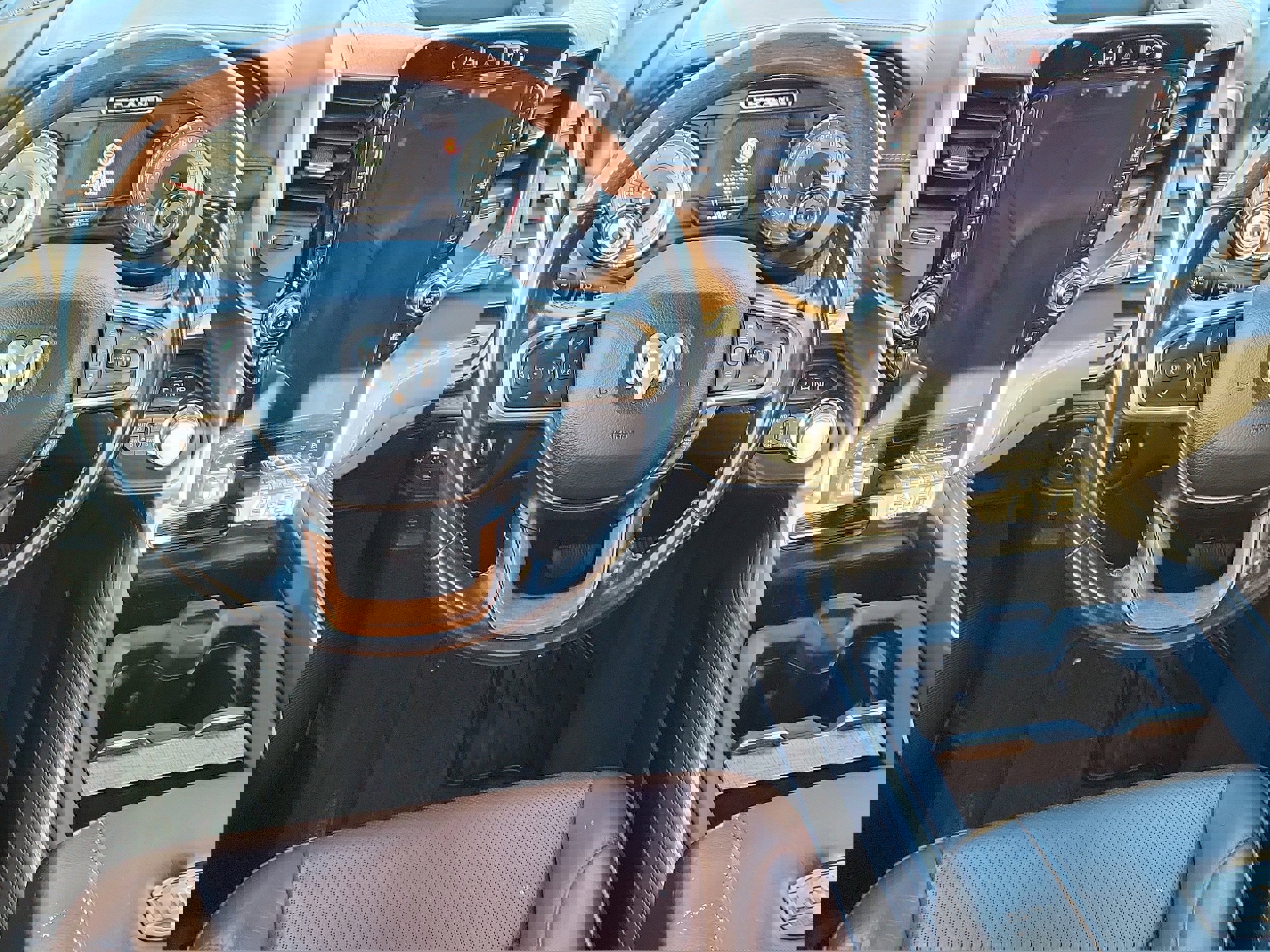 Used 2021 RAM 1500 Limited image 12