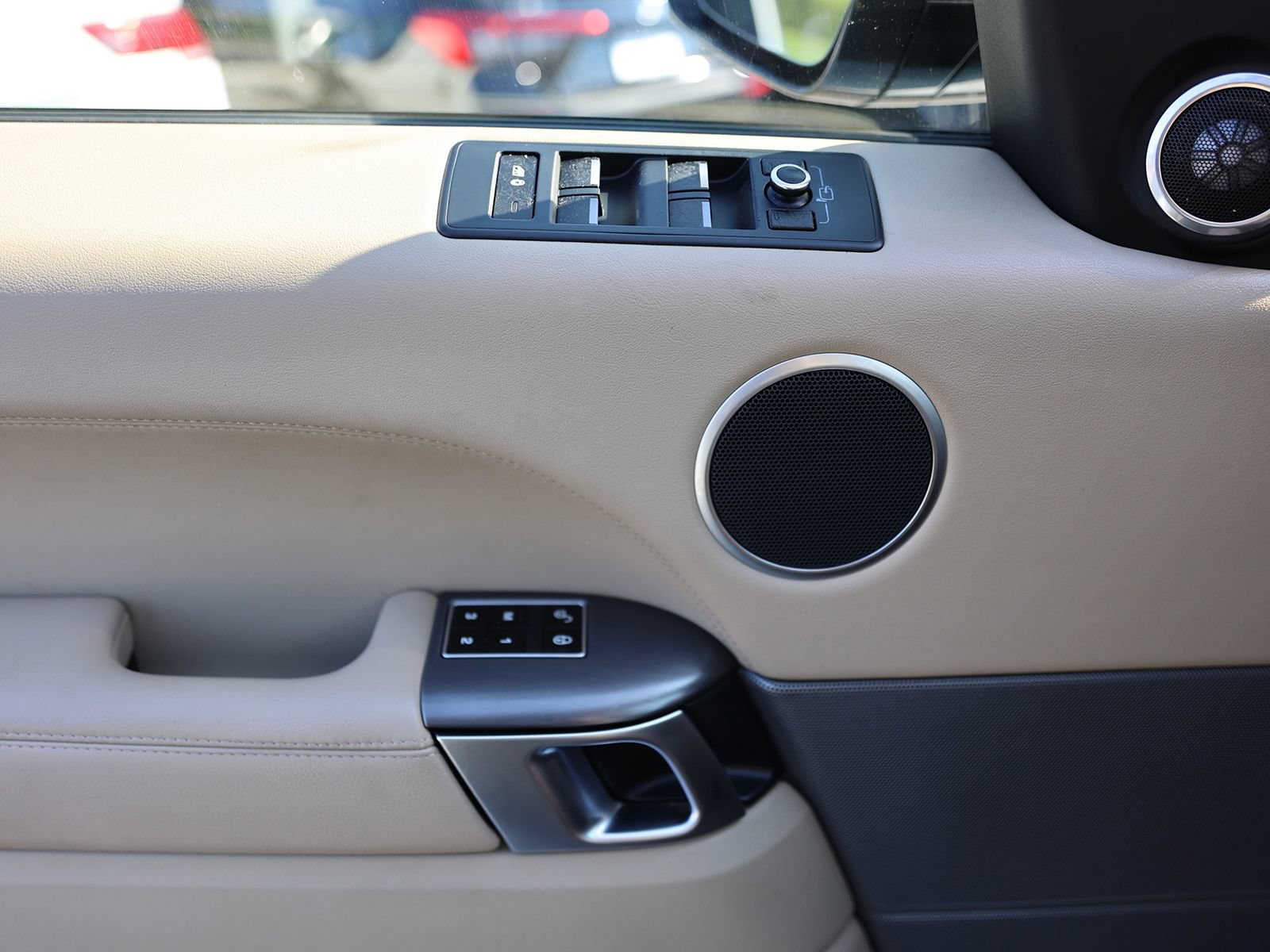 Used 2015 Land Rover Range Rover Sport HSE AWD/4WD image 34