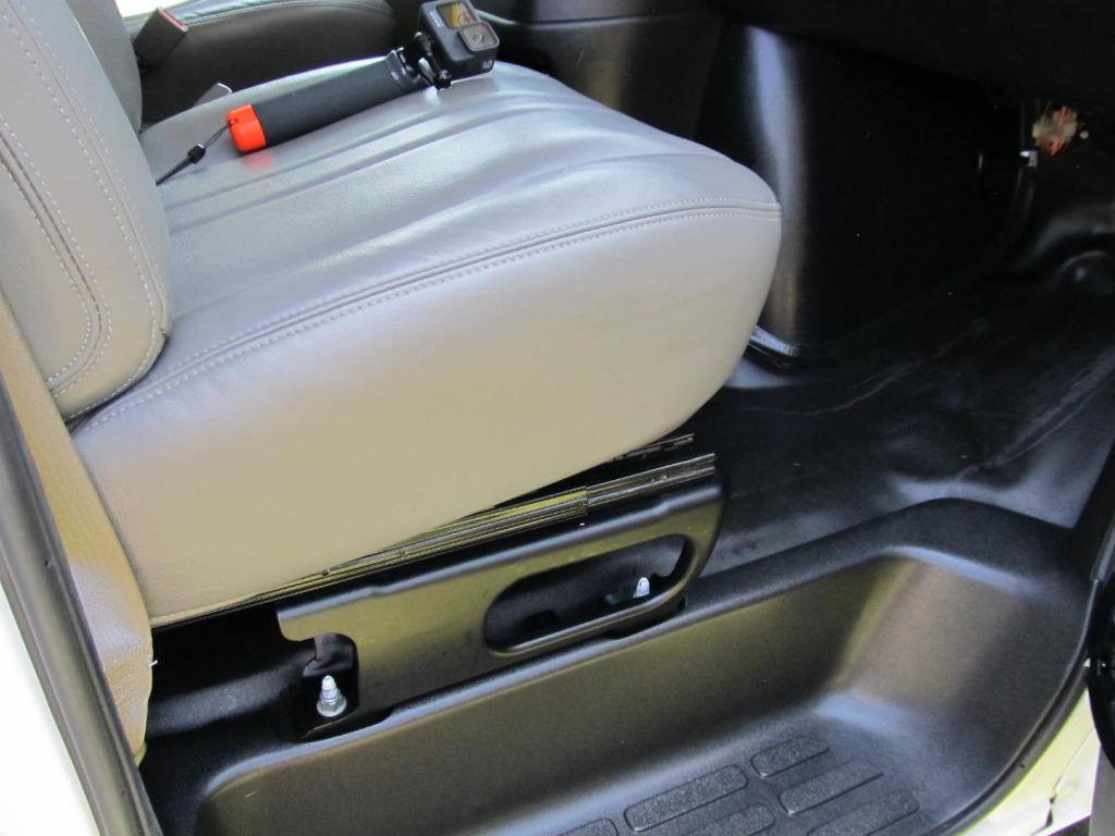 Used 2022 GMC Savana 3500 Extended w/ Driver Convenience Package image 34