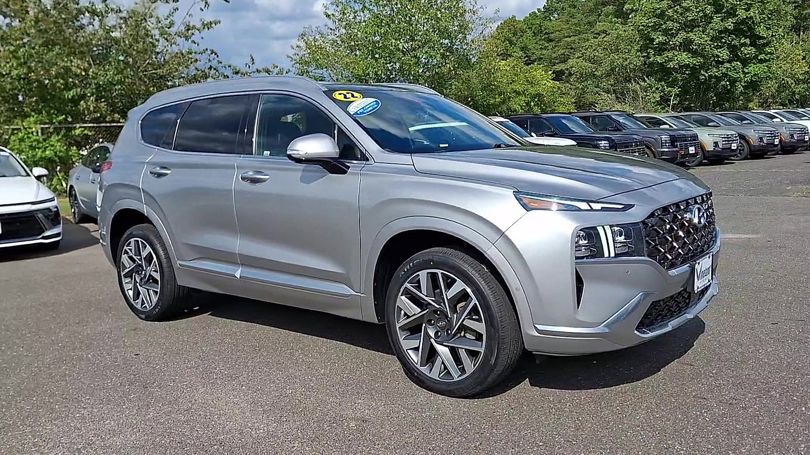 Used 2022 Hyundai Santa Fe Calligraphy image 2