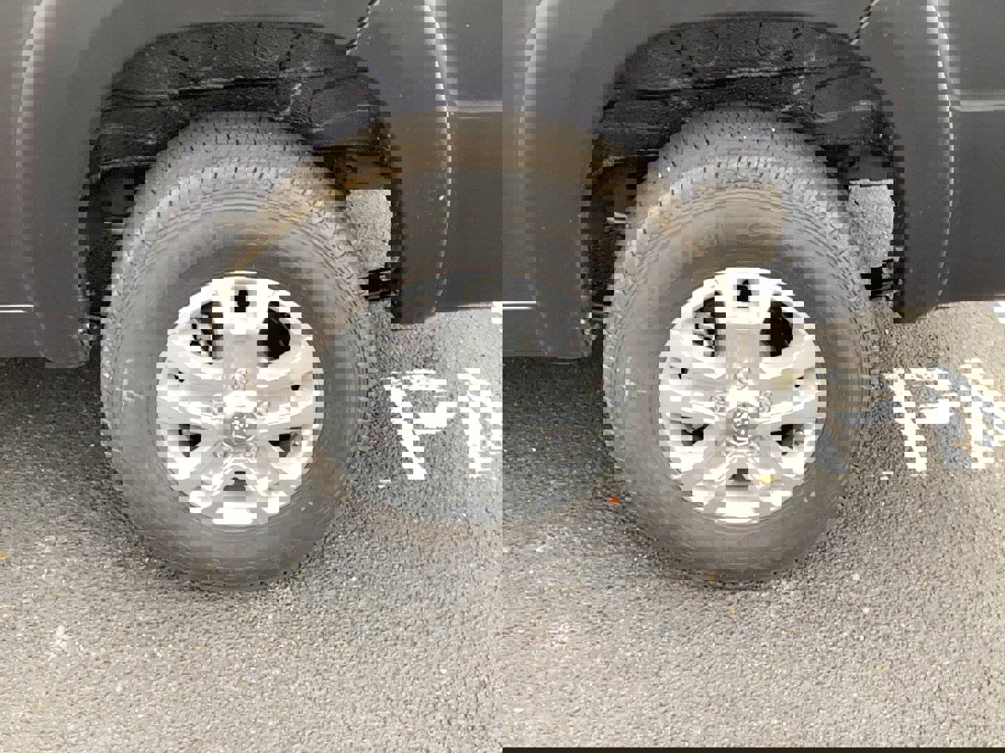 New 2025 RAM ProMaster 1500 w/ Quick Order Package 22G SLT image 9