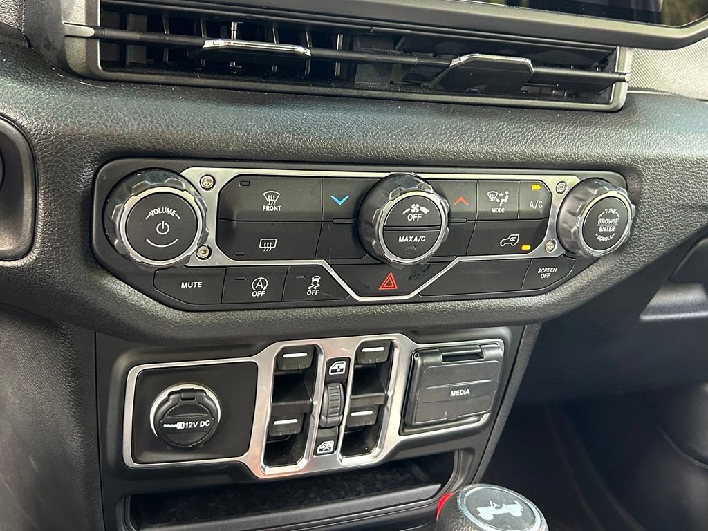 Certified 2025 Jeep Wrangler Unlimited Sport AWD/4WD image 27