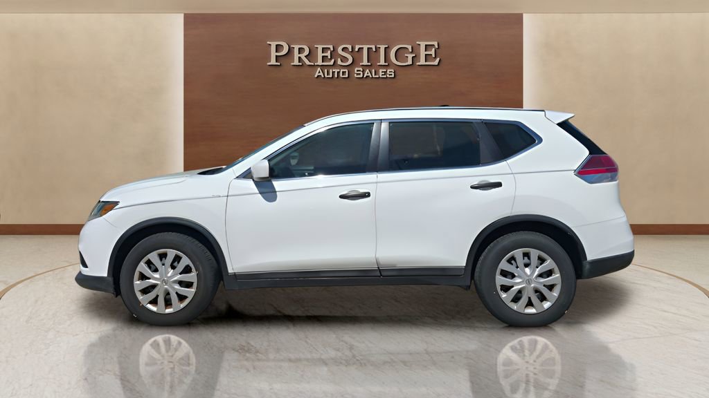 Used 2016 Nissan Rogue S image 2