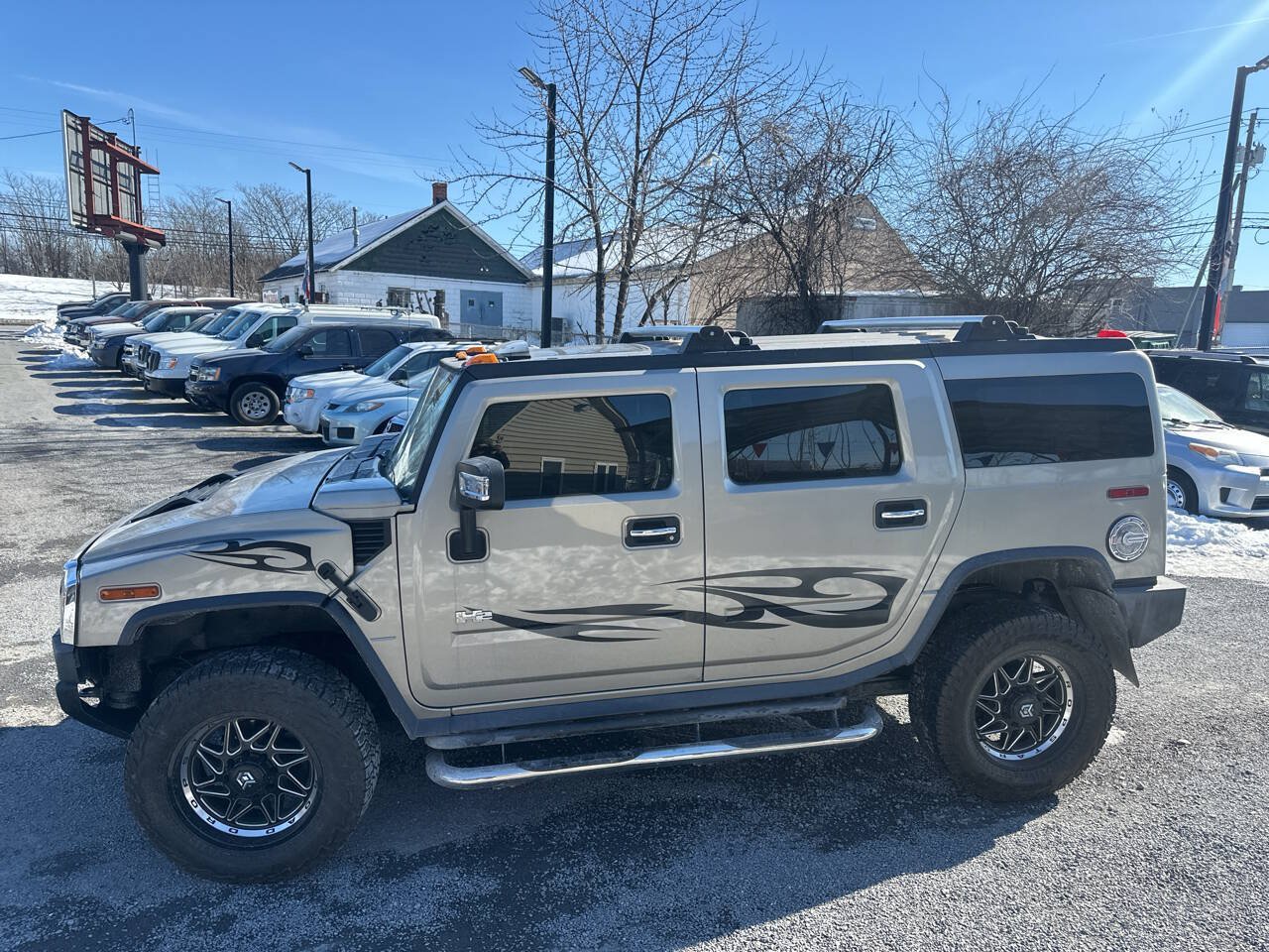 Used 2005 HUMMER H2 w/ Preferred Equipment Group AWD/4WD image 2