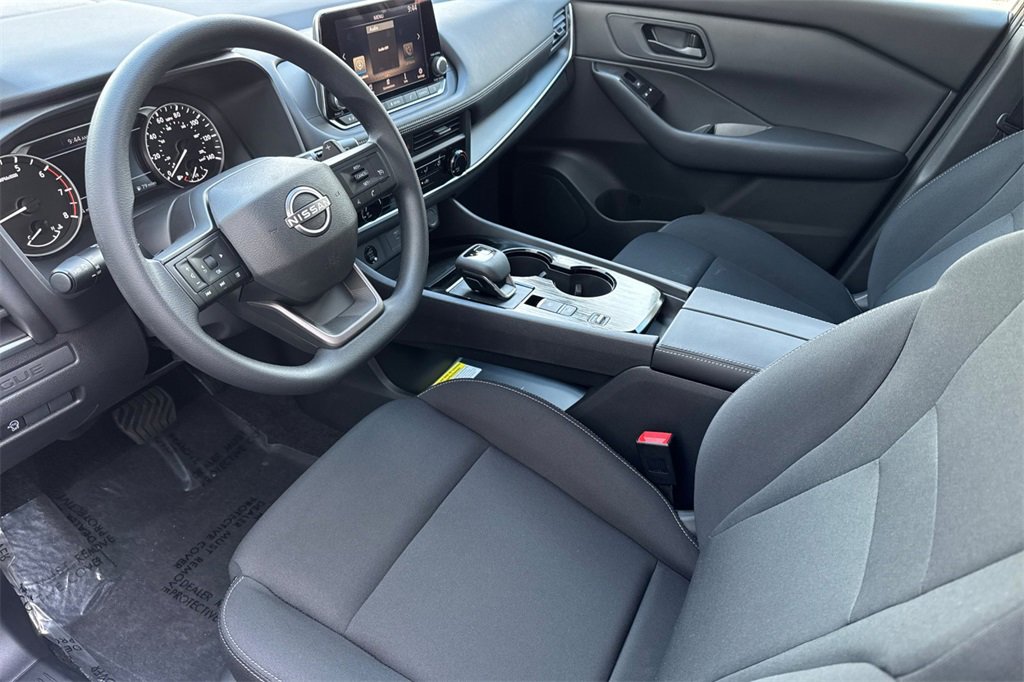 New 2026 Nissan Rogue S image 8