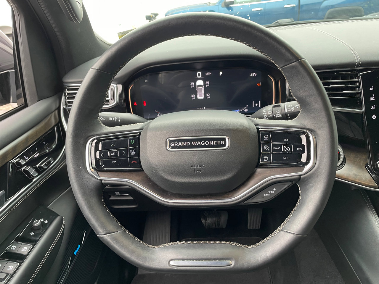 Used 2022 Jeep Grand Wagoneer Series I AWD/4WD image 37