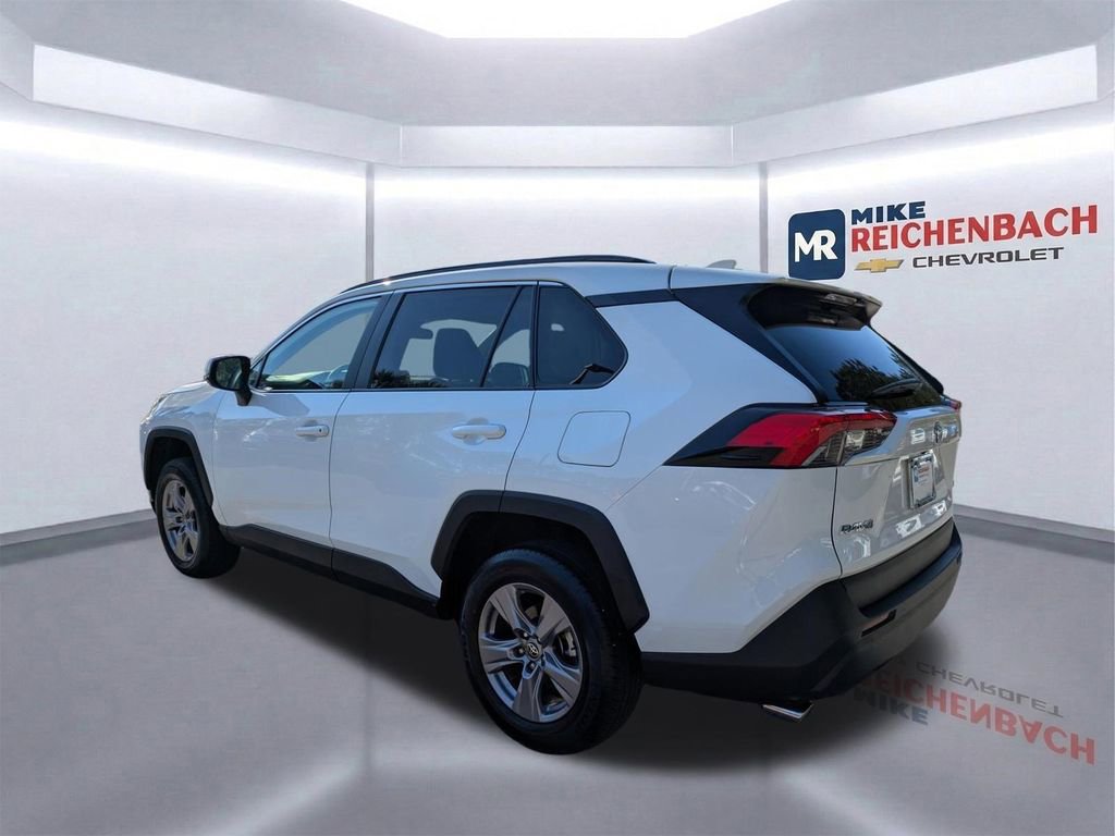 Used 2025 Toyota RAV4 XLE FWD image 6