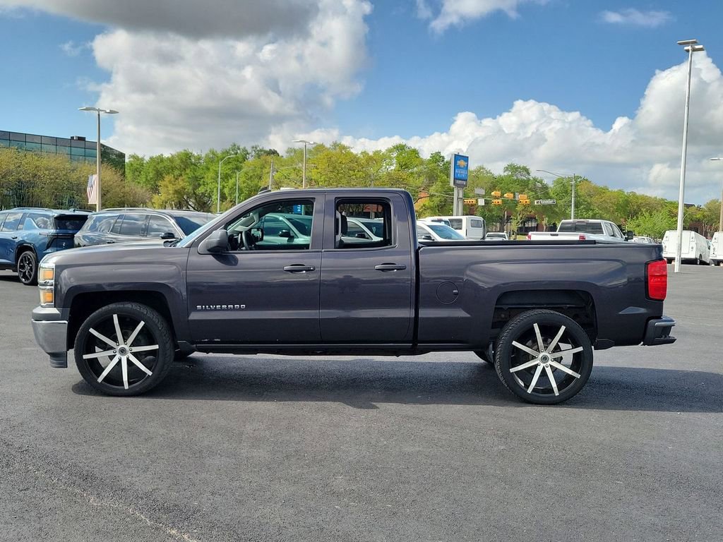 Used 2014 Chevrolet Silverado 1500 W/T w/ Trailering Package image 3