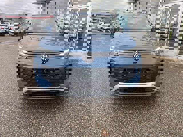 New 2026 Volkswagen Tiguan SE image 3