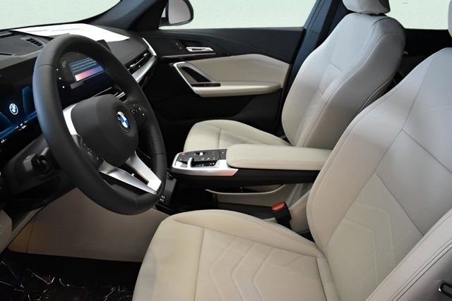 Used 2025 BMW X1 xDrive28i w/ Convenience Package image 17