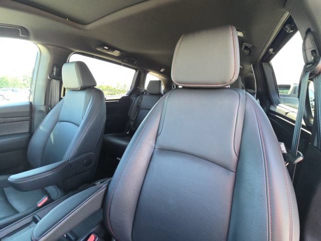 Used 2025 Honda Odyssey Sport-L image 24