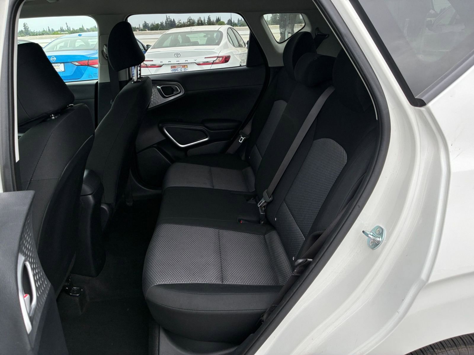 Used 2025 Kia Soul LX w/ LX Technology Package image 23