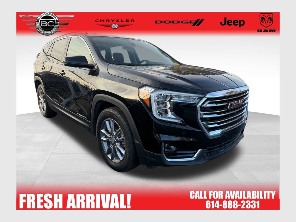 Used 2022 GMC Terrain SLT w/ Tech Package image 1