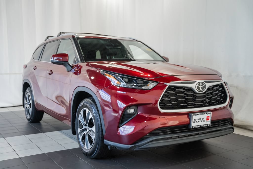 Used 2022 Toyota Highlander XLE
