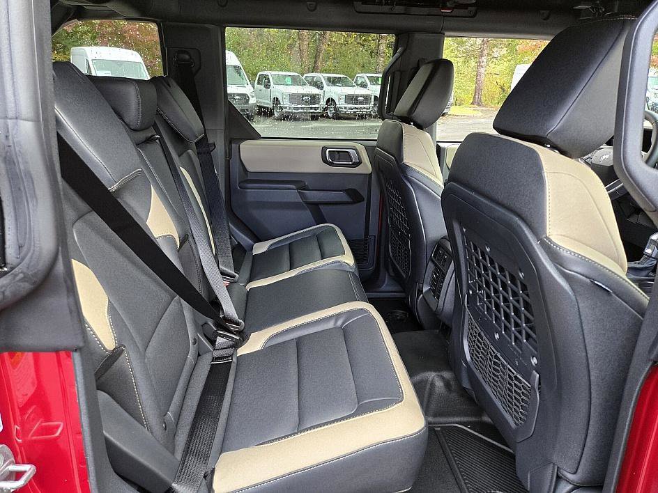 New 2025 Ford Bronco Big Bend w/ Black Diamond Package AWD/4WD image 16