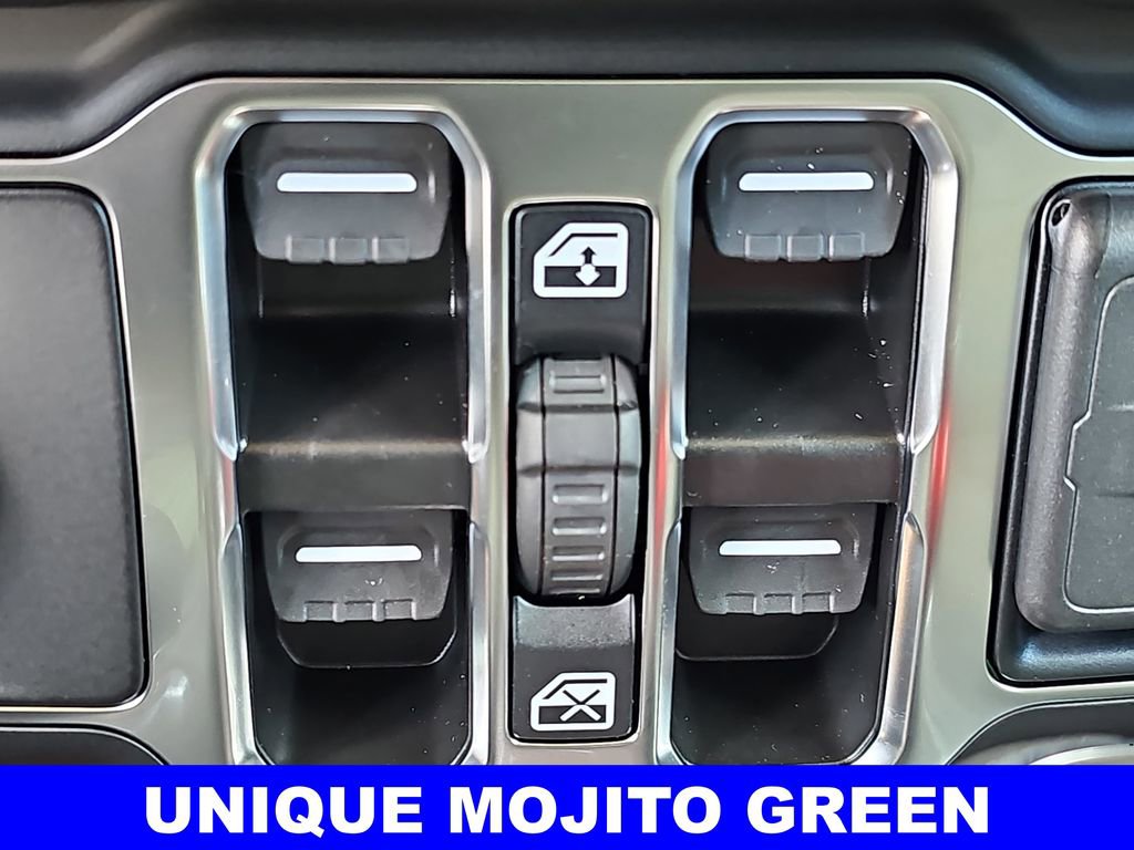 New 2025 Jeep Gladiator Mojave w/ Convenience Group image 28