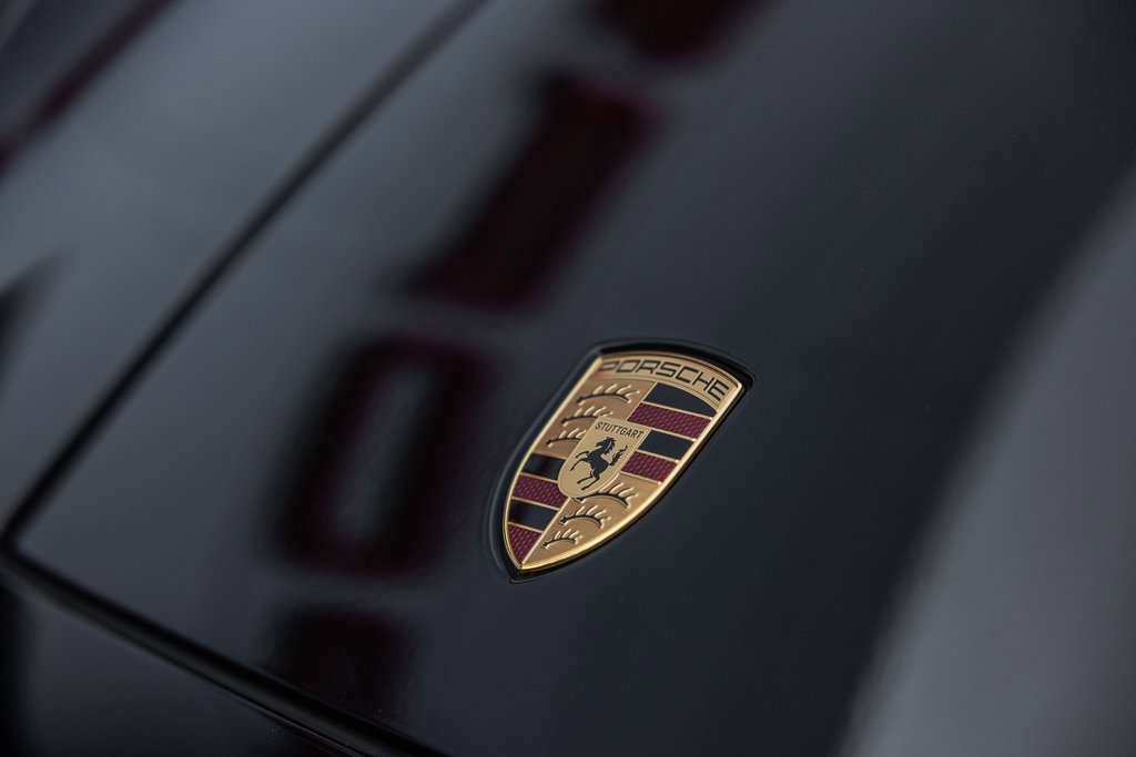 Certified 2025 Porsche Cayenne GTS image 25