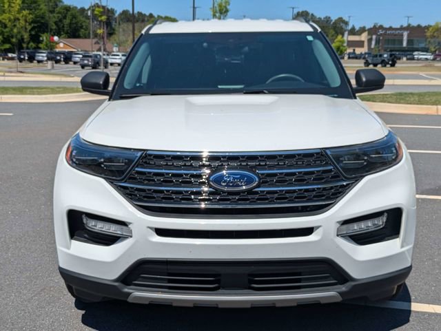 Used 2022 Ford Explorer XLT w/ Equipment Group 202A image 9