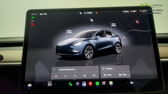 Used 2025 Tesla Model Y Long Range RWD image 65